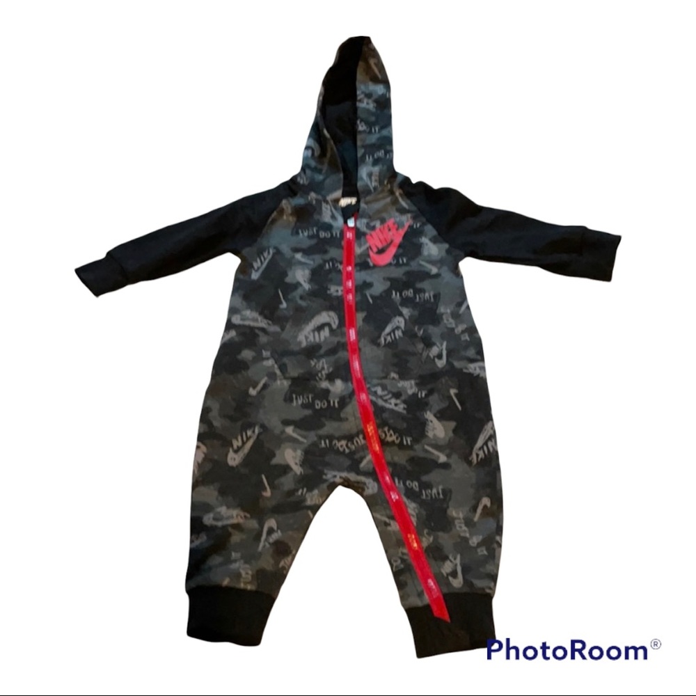 Nike size 6 months one piece outfit